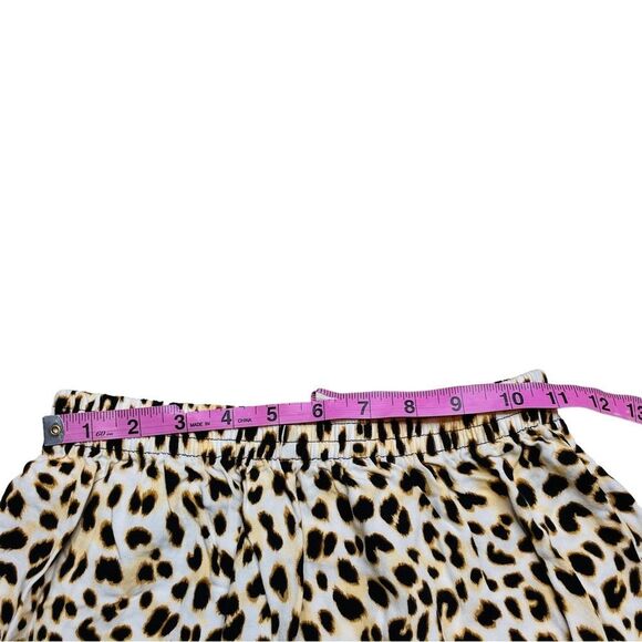 10/$25🦋 VS PINK Black & Tan Leopard Print Tasseled Shorts - Size XS - Picture 7 of 11